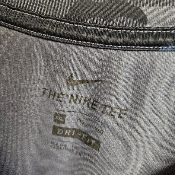 Lot Of 3 Nike T-Shirt Mens XL Fitted Blue Camo Dri-Fit Short Sleeve Performance - Picture 4 of 11